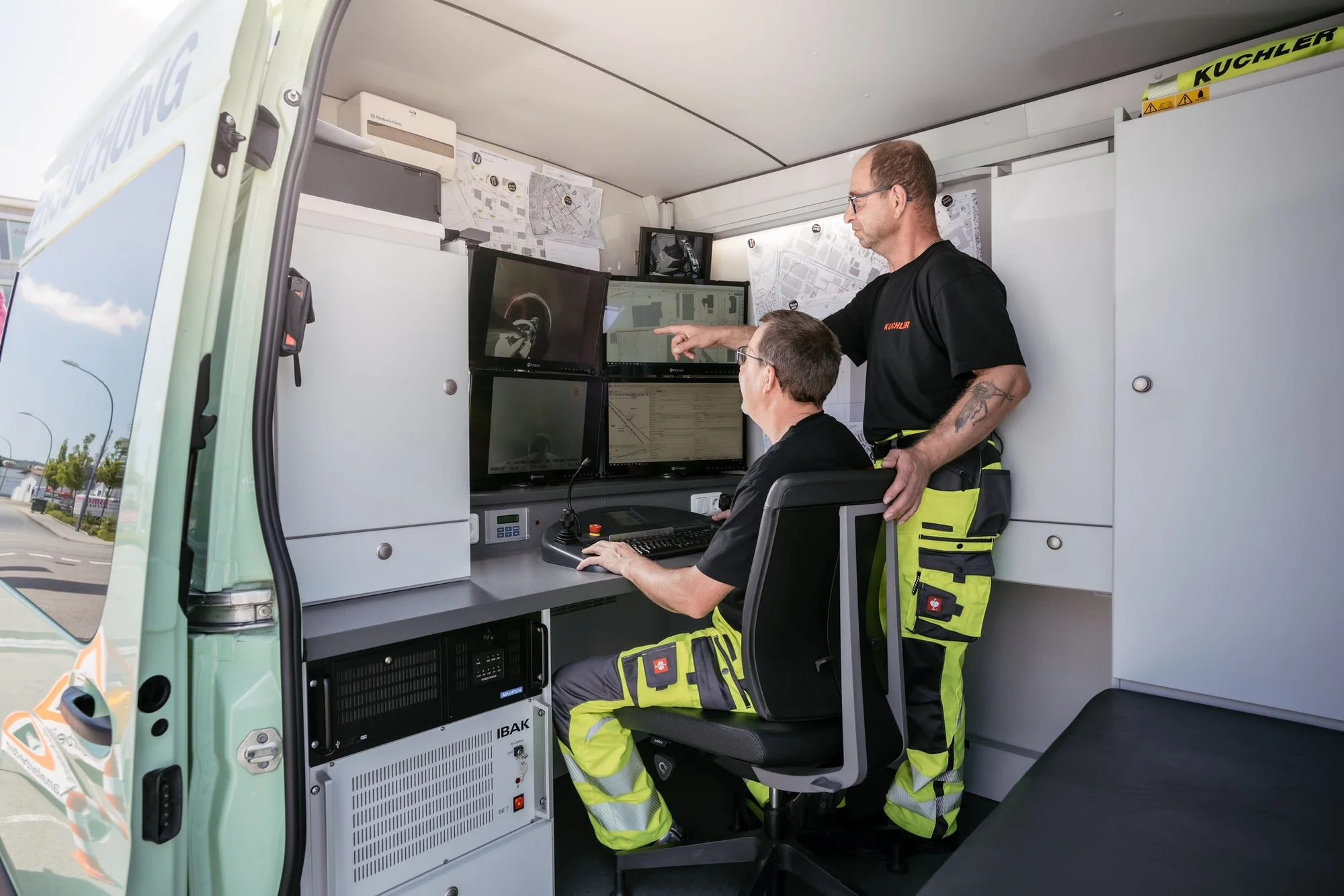 Kanalreinigung mit professioneller Ausrüstung